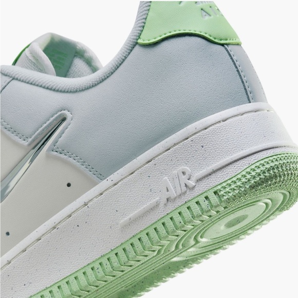 Nike
Air force 1
Next nature
Sea glass
SPECIAL EDITION
NWOT
Sold out on stock x - Picture 13 of 15